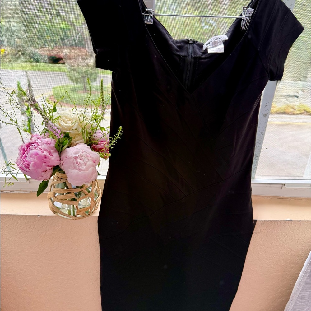 Tadashi Shoji Black Midi Sheath Dress with Cap Sleeves